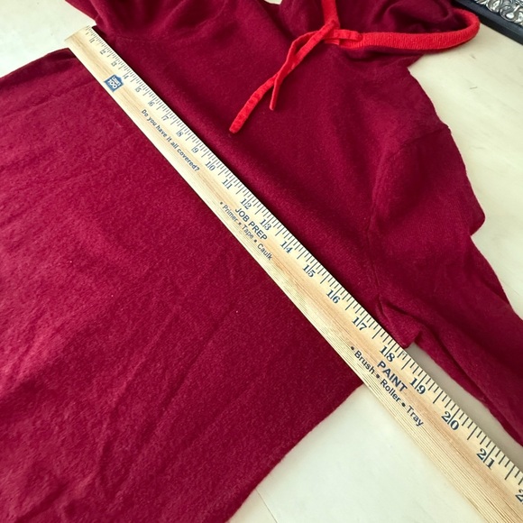 Summersalt Cozy Cashemere Blend Red Hooded Sweater. - Picture 8 of 9